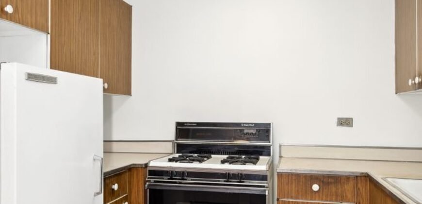 77 Fulton Street, Unit 7G, Manhattan, NY