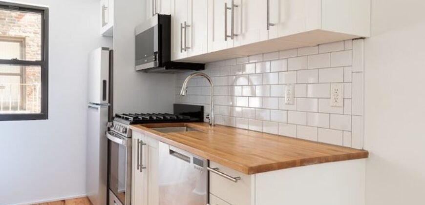 113 West 15th Street, Unit 2E, Manhattan, NY