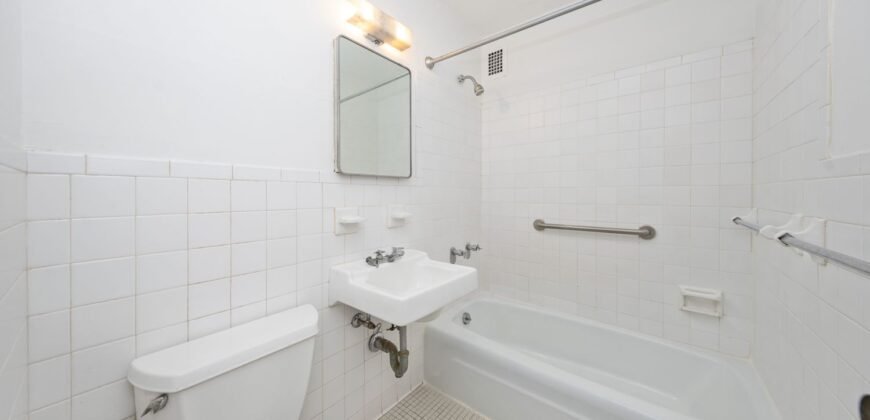 77 Fulton Street, Unit 7G, Manhattan, NY