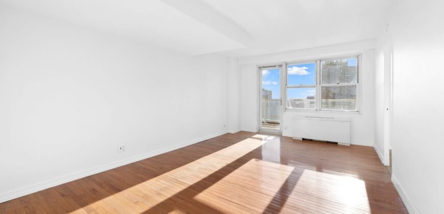 363 East 76th Street, Unit 19E, Manhattan, NY