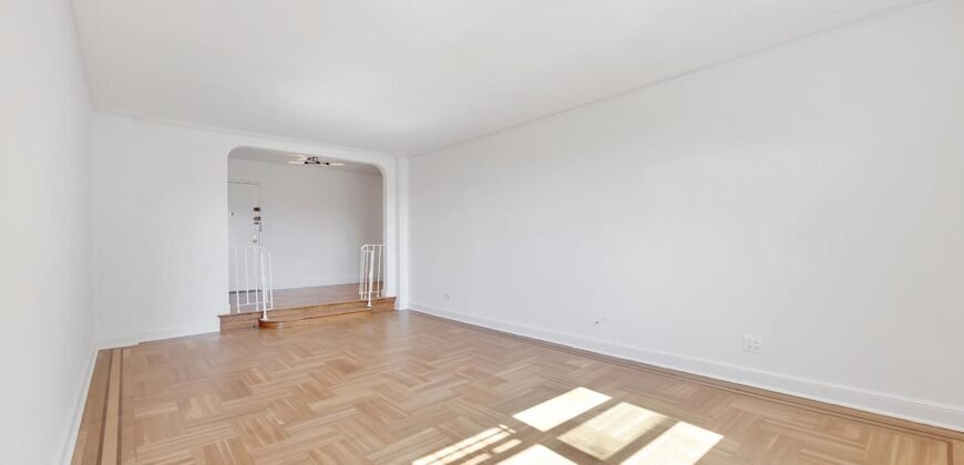 360 Cabrini Boulevard, Unit 7A, Hudson Heights, Manhattan, NY 10040