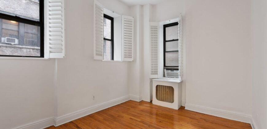 342 West 56th Street, Unit 2C, Hell’s Kitchen, Manhattan, NY 10019