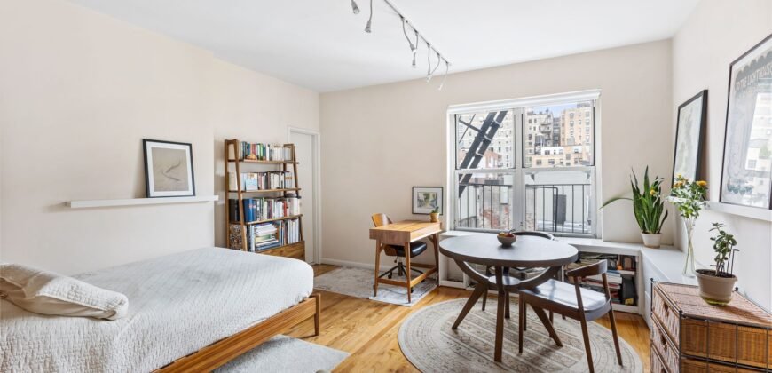160 East 91st Street, Unit 8O, Manhattan, NY