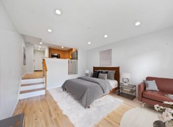 211 Thompson Street, Unit 5L, Greenwich Village, Manhattan, NY 10012