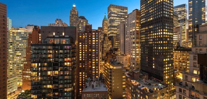 77 Fulton Street, Unit 27G, Financial District, Manhattan, NY 10038