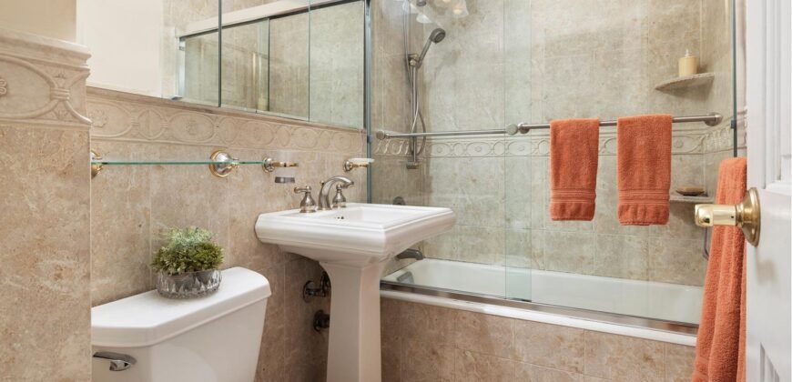 241 East 76th Street, Unit 2C, Upper East Side, Manhattan, NY 10021