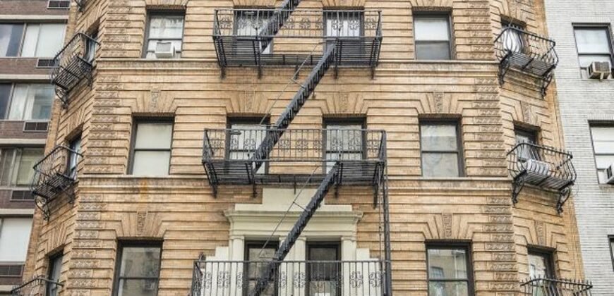 342 West 56th Street, Unit 2C, Hell’s Kitchen, Manhattan, NY 10019