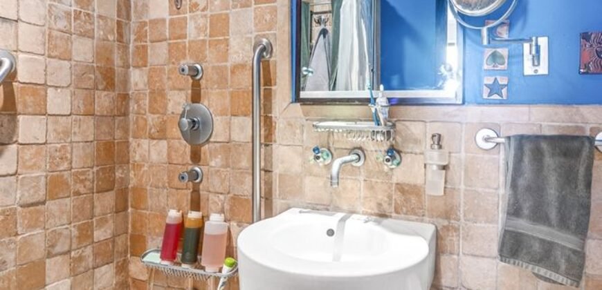 39 West 83rd Street, Unit 8, Upper West Side, Manhattan, NY 10024