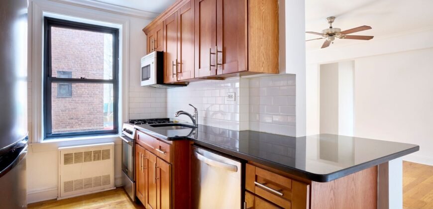 245 Bennett Avenue, Unit 4H, Manhattan, NY