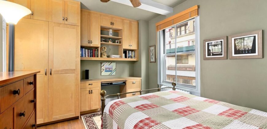 325 West 45th Street, Unit 207, Hell’s Kitchen, Manhattan, NY 10036