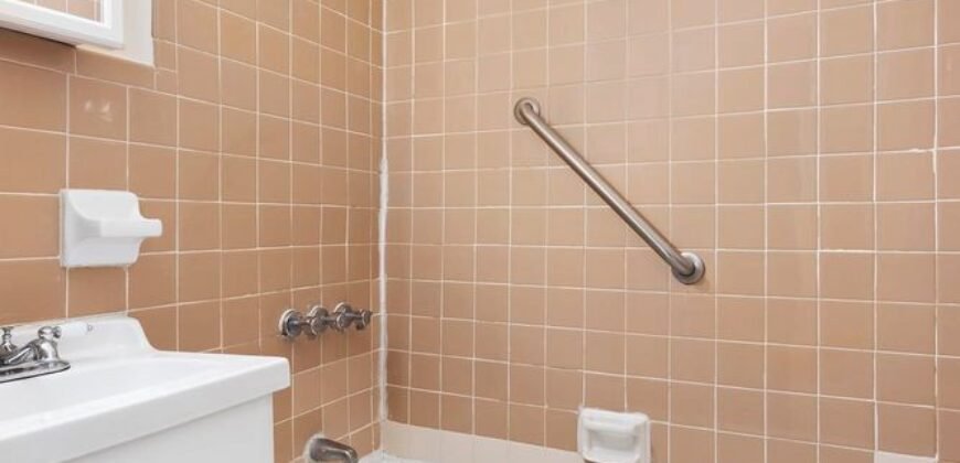 140 West 69th Street, Unit 26C, Manhattan, NY