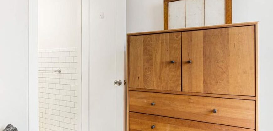 60 East 9th Street, Unit 402, Greenwich Village, Manhattan, NY 10003