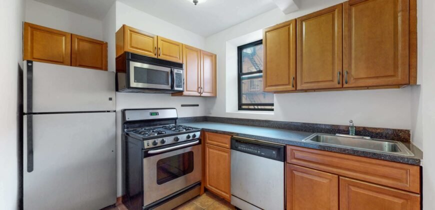 675 Academy Street, Unit 4C, Manhattan, NY