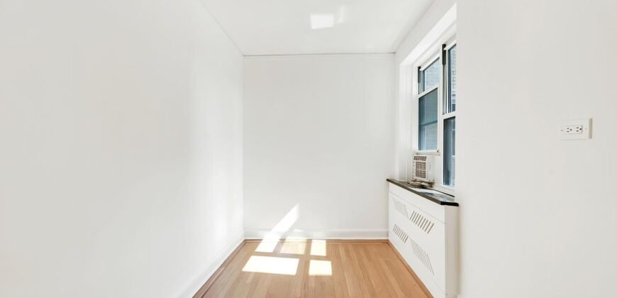 360 Cabrini Boulevard, Unit 7A, Hudson Heights, Manhattan, NY 10040