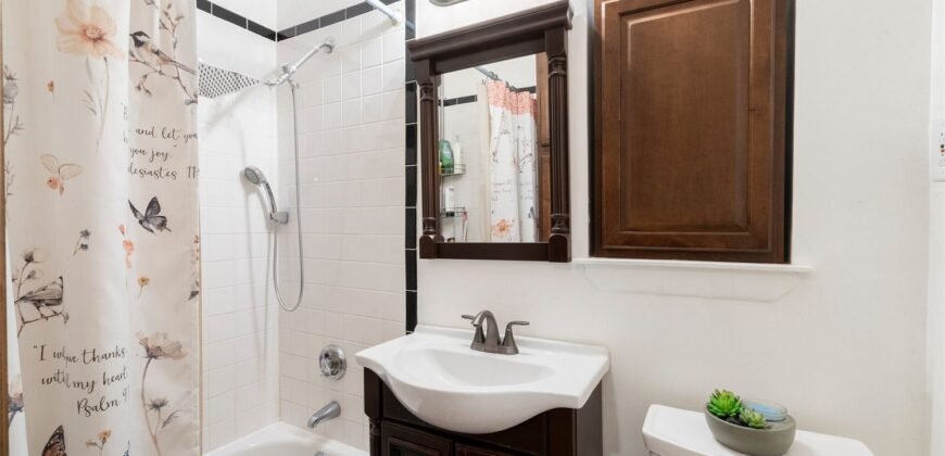 131 Norfolk Street, Unit 2B, Lower East Side, Manhattan, NY 10002