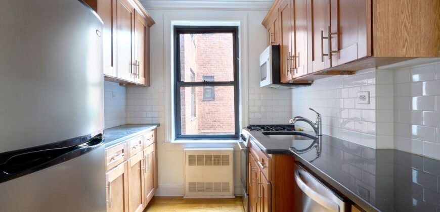 245 Bennett Avenue, Unit 4H, Manhattan, NY