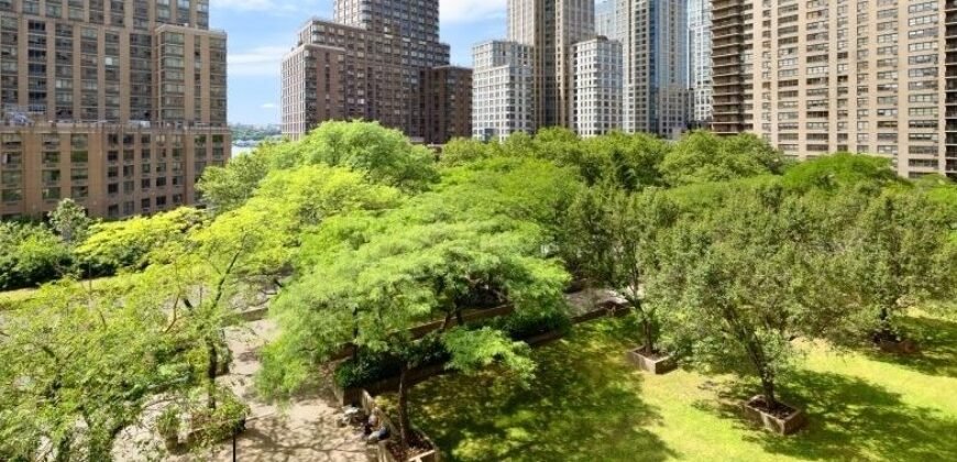 165 West End Avenue, Unit 1P, Upper West Side, Manhattan, NY 10023