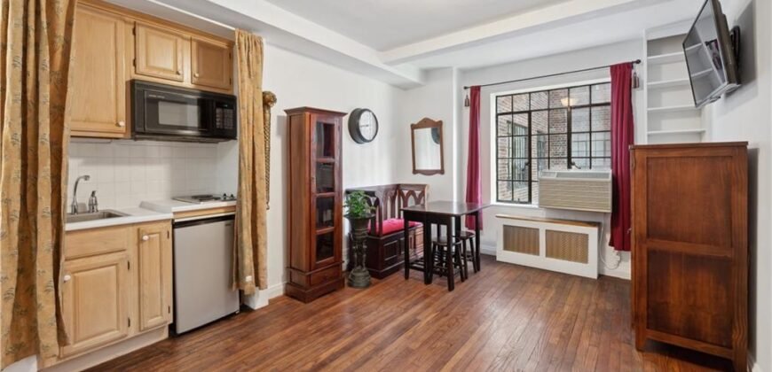 25 Tudor City Place, Unit 1006, Manhattan, NY
