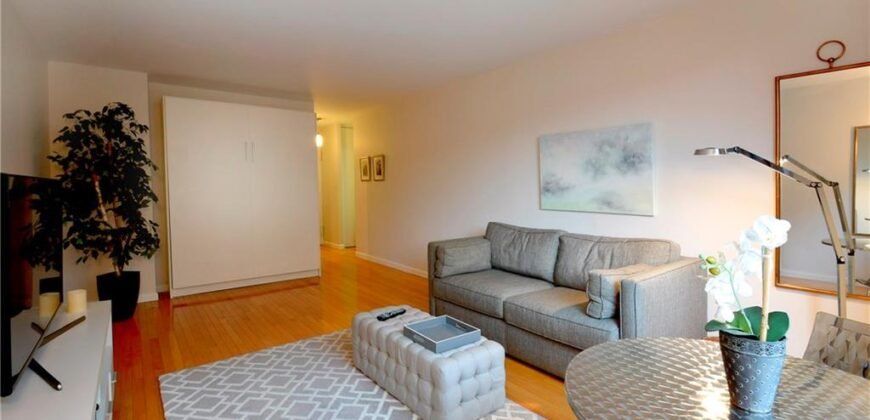 2025 Broadway, Unit 7G, Manhattan, NY