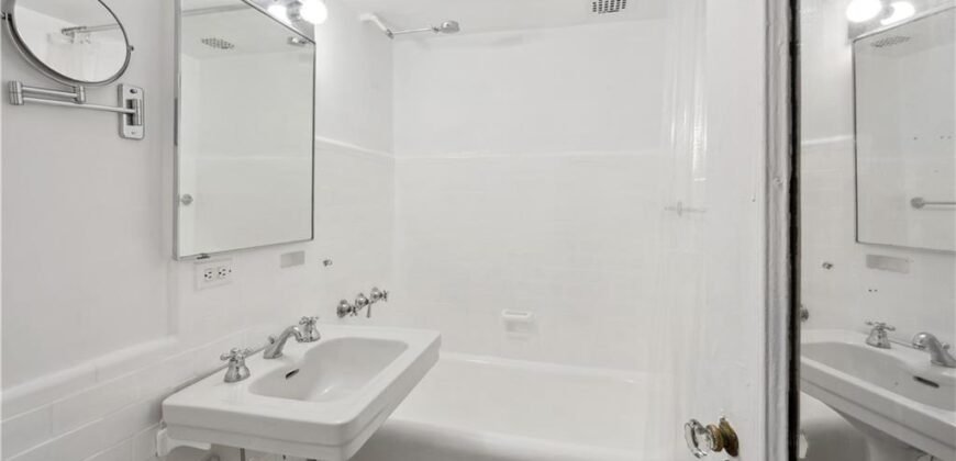 25 Tudor City Place, Unit 1006, Manhattan, NY